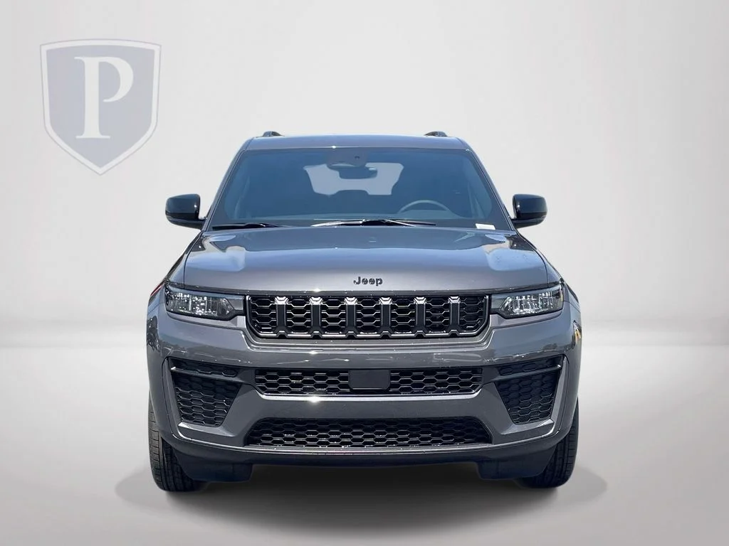 New 2026 Baltic Gray Metallic Clear-Coat Exterior Paint Jeep Altitude image 3