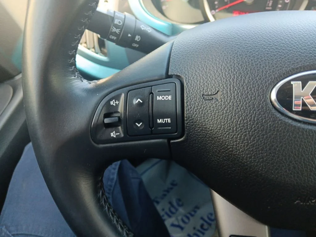 Used 2015 Black Cherry Kia EX image 18