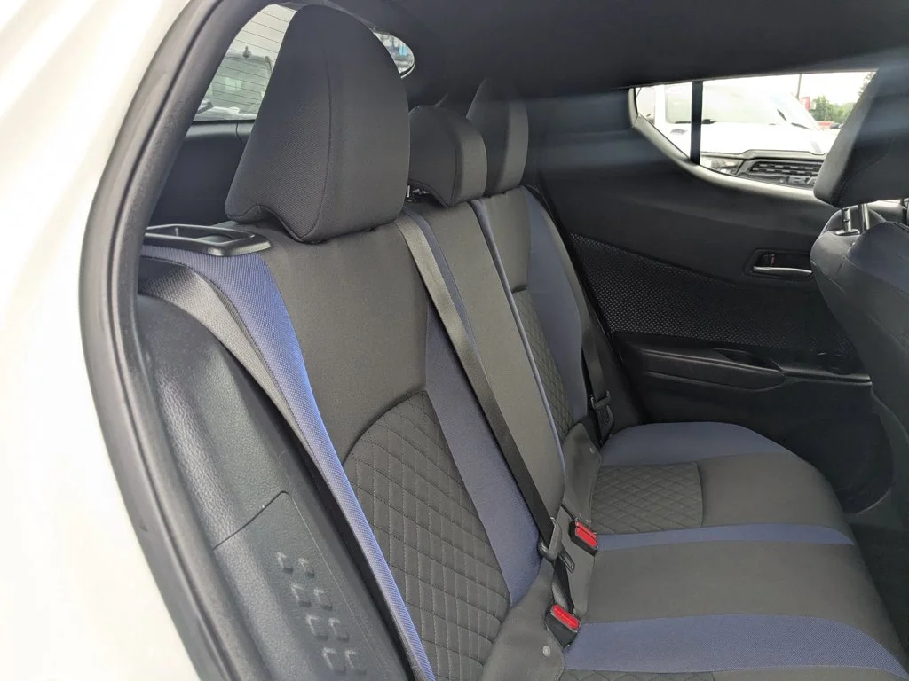 Used 2021  Toyota LE image 25