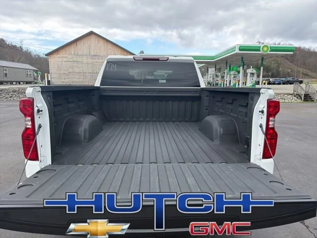 Used 2025 Summit White Chevrolet LT image 17