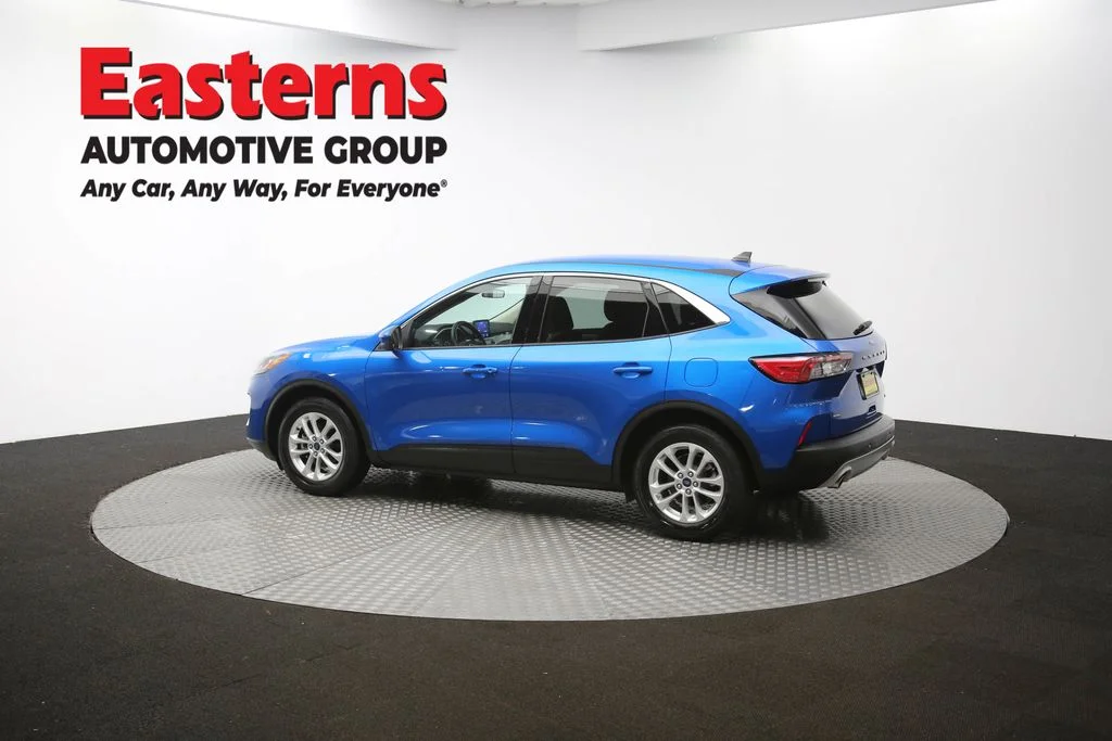 Used 2020 Blue Ford SE image 61