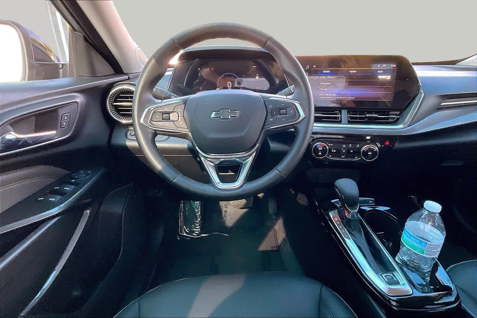 Used 2025 Sterling Gray Metallic Chevrolet ACTIV image 6
