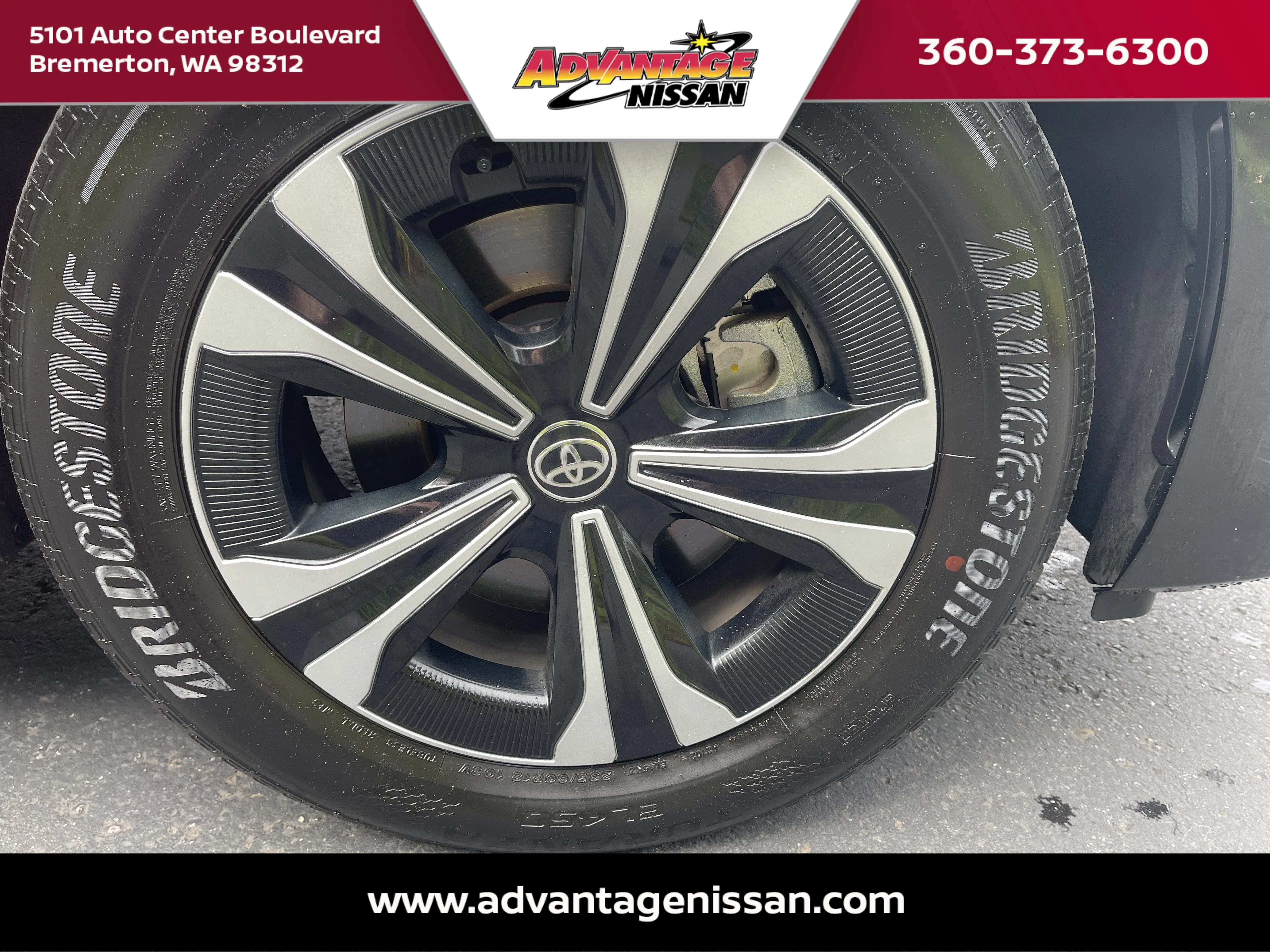 Used 2024 Supersonic Red Toyota XLE image 24