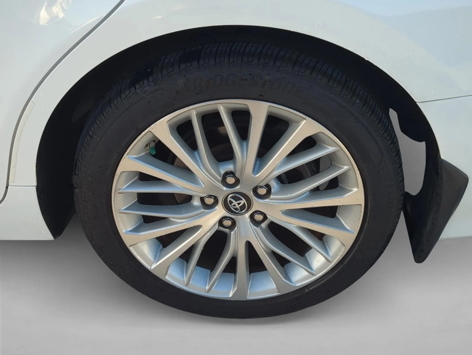 Used 2019 Super White Toyota XLE image 6