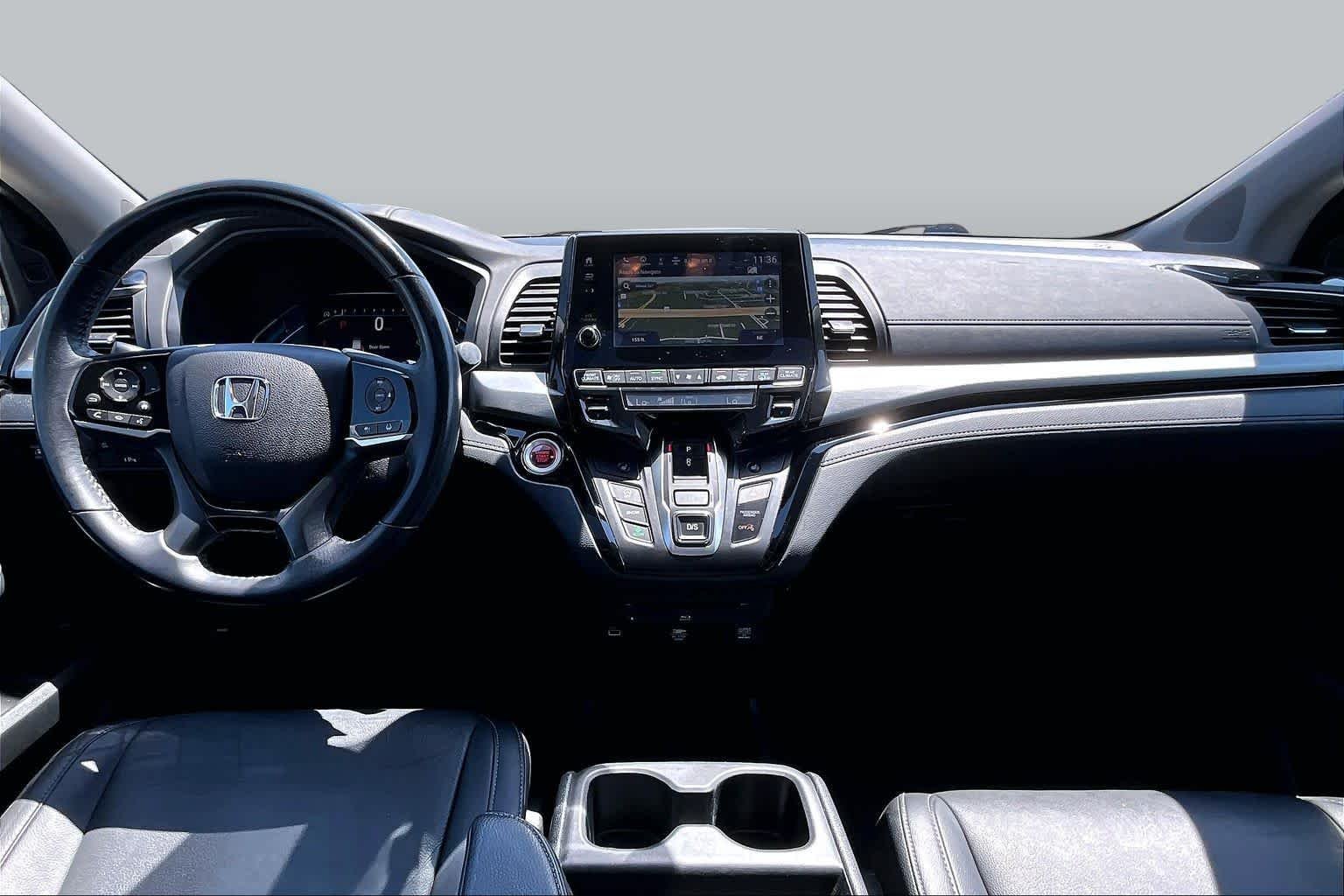 Used 2022 Modern Steel Metallic Honda Touring image 15