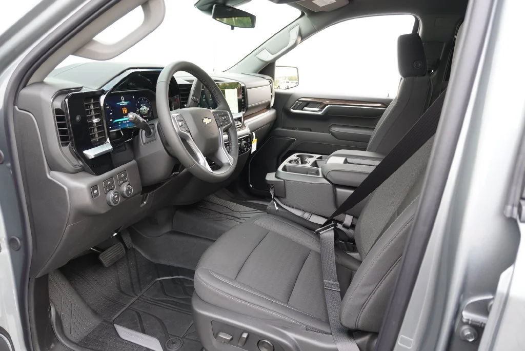 2026 Chevrolet Silverado 1500 LT - Photo 10