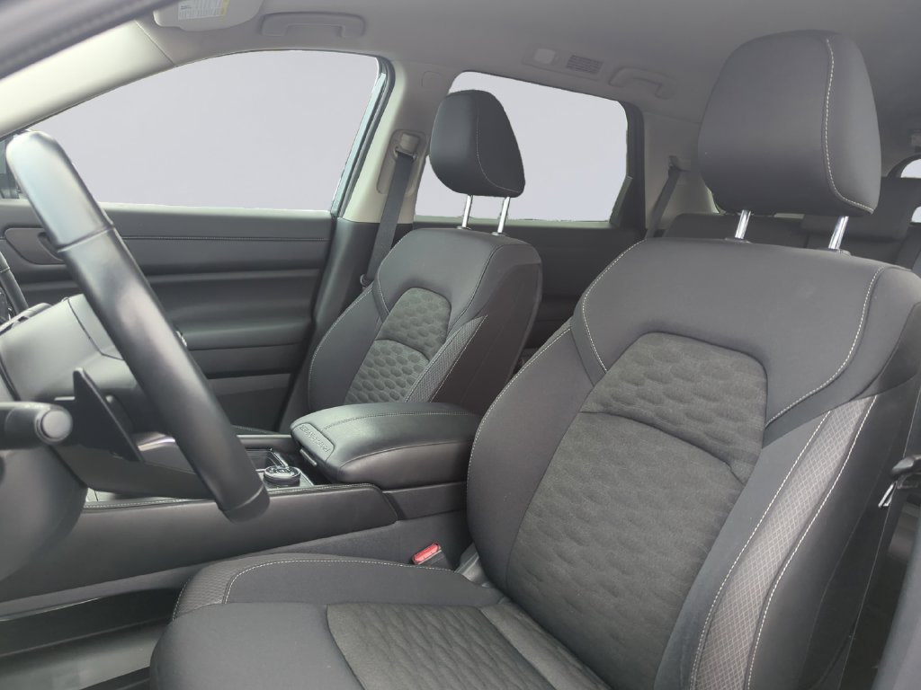 Used 2025 Gray Nissan SV image 17