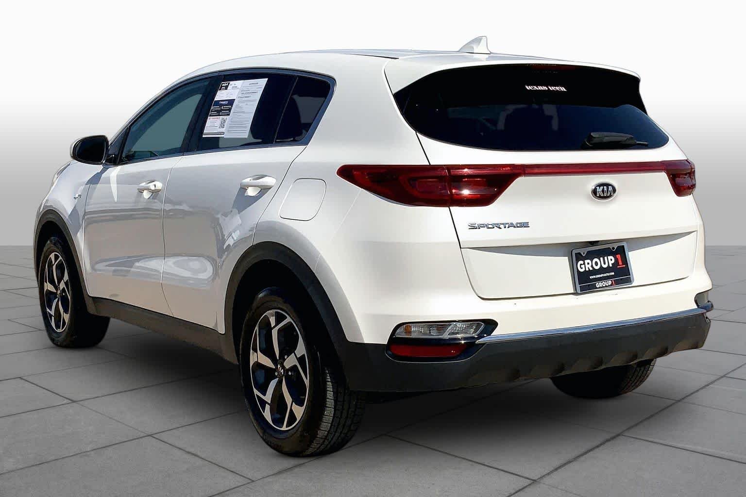 Used 2021 Snow White Pearl Kia LX image 11