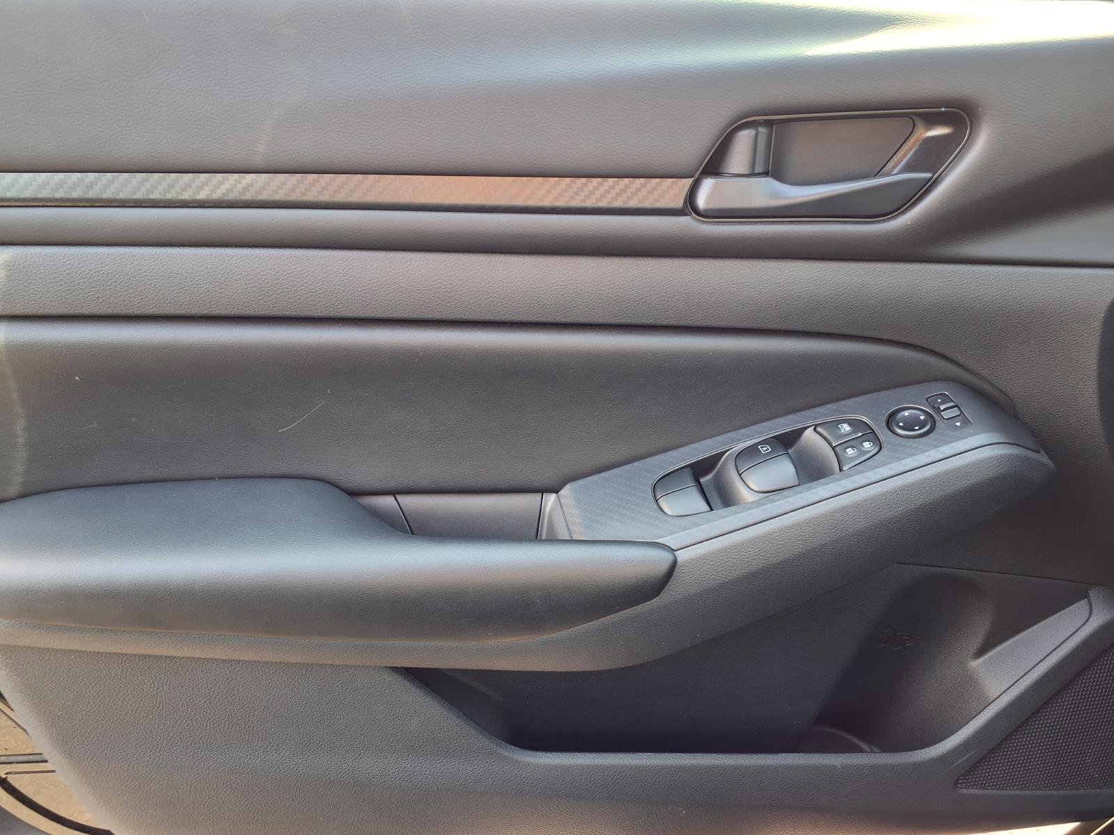 2025 Nissan Altima S - Photo 10