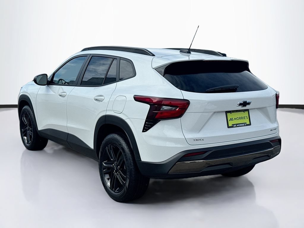 New 2026 Summit White Chevrolet ACTIV image 5