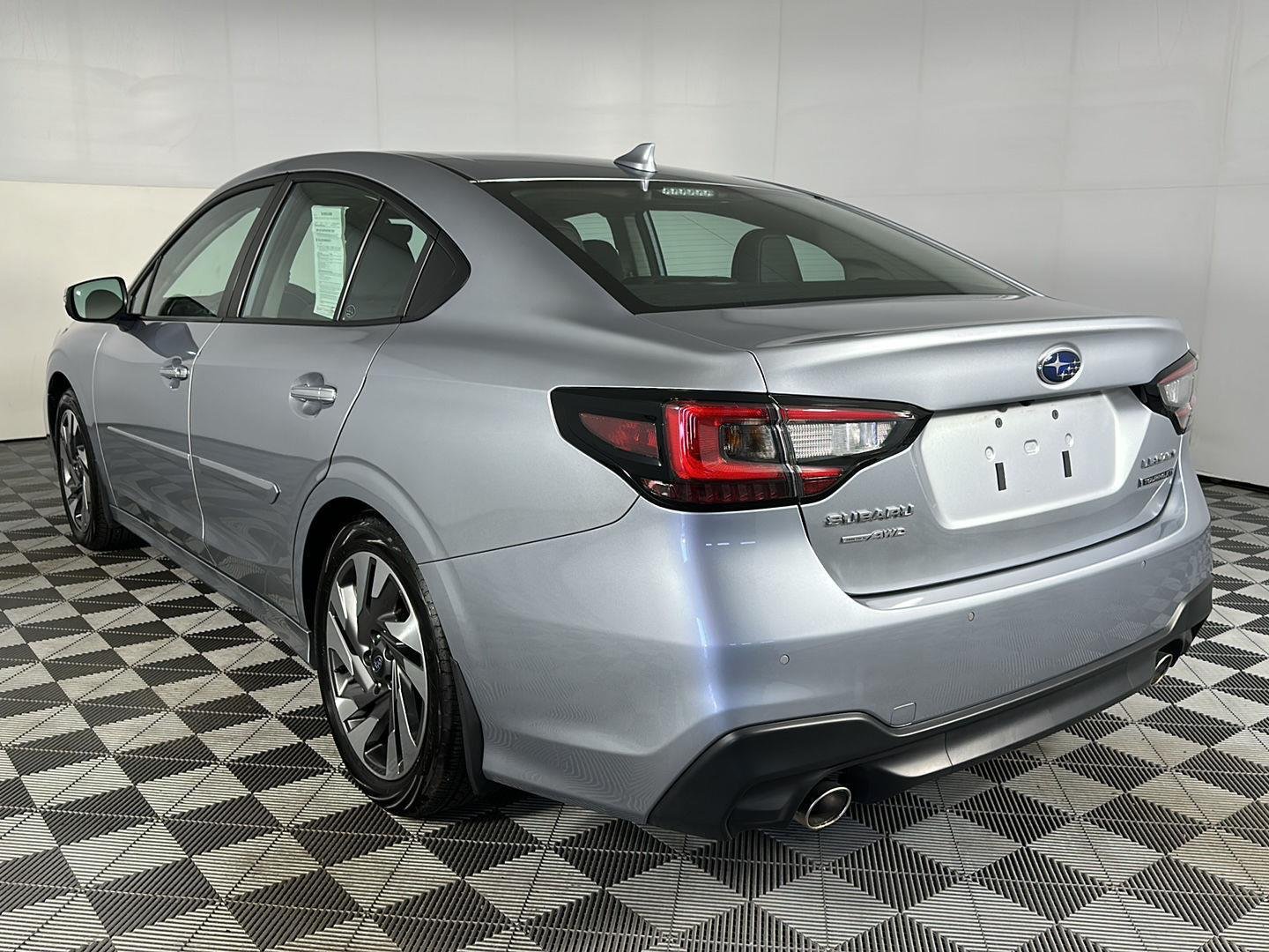 Used 2024 Ice Silver Metallic Subaru Touring XT image 27