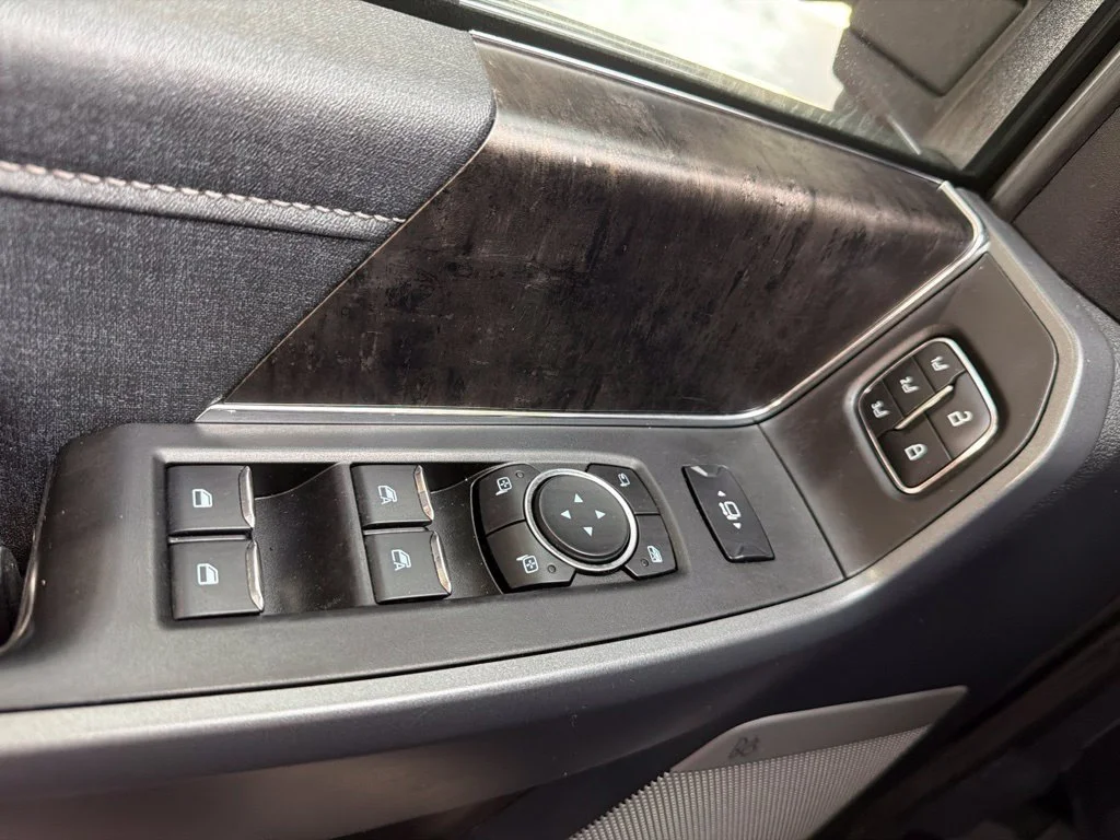 Used 2024 Oxford White Ford Lariat image 22
