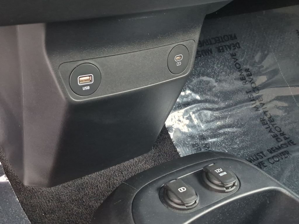 2023 Kia EV6 Wind - Photo 25
