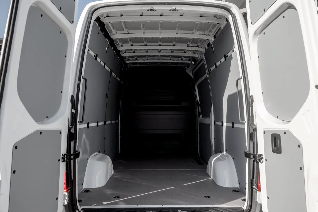 New 2026 Arctic+White Mercedes-Benz Cargo 144 WB image 41