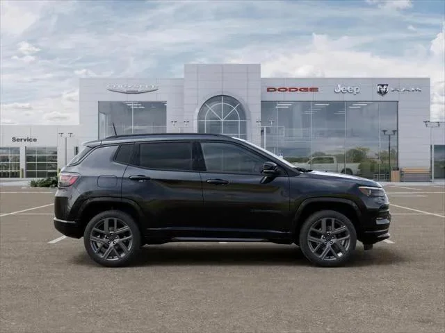 New 2025 Diamond Black Crystal Pearl-Coat Exterior Paint Jeep Limited image 48