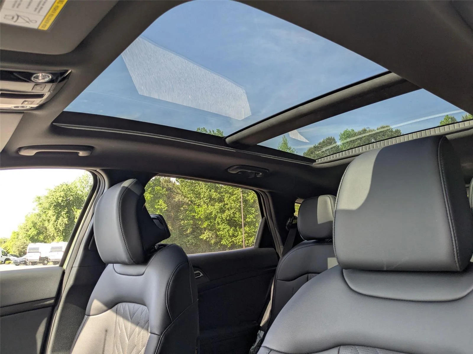2025 Kia Sportage X-Line - Photo 16