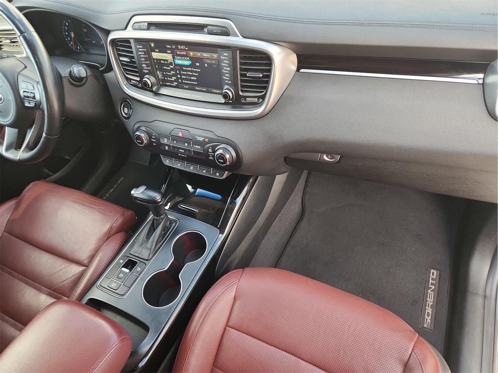 2017 Kia Sorento 3.3L SX White at Beck & Masten Kia