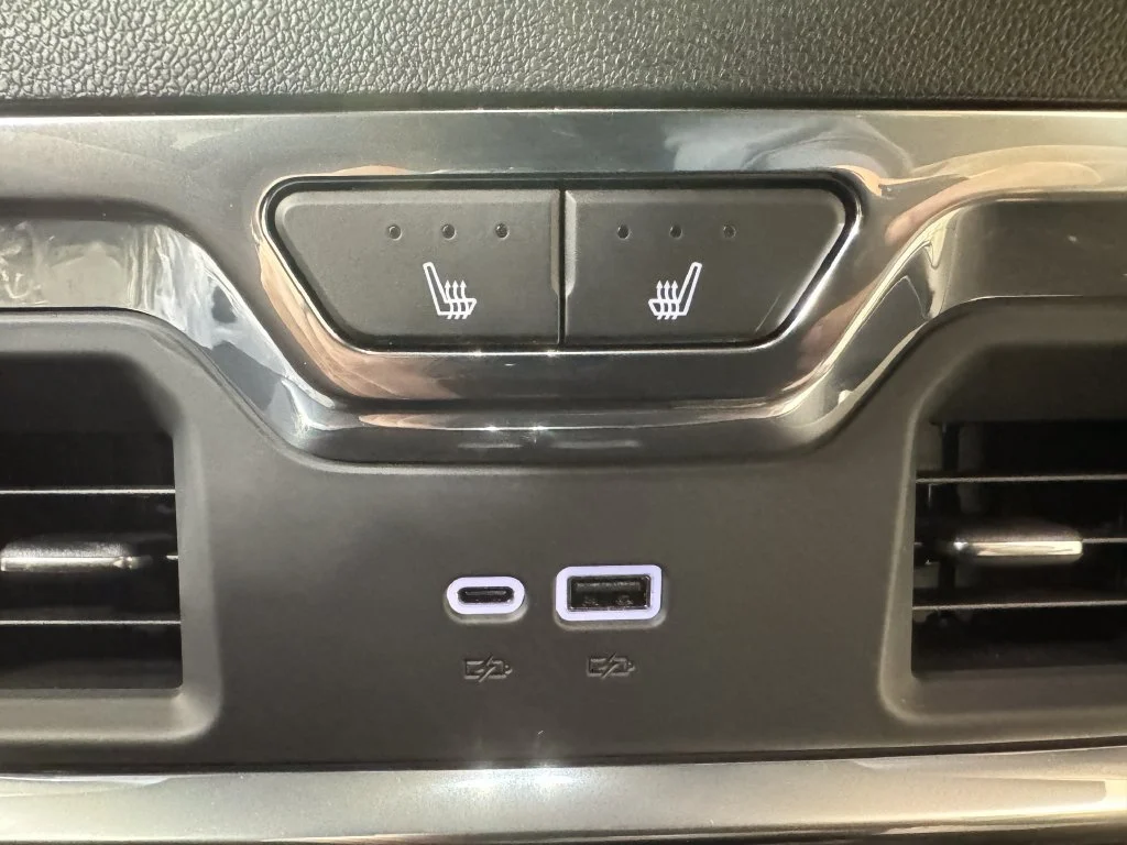 2026 GMC Sierra 1500 SLT - Photo 13