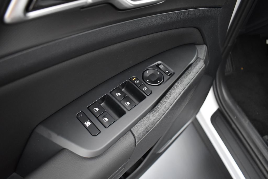 2026 Kia Sportage EX - Photo 6