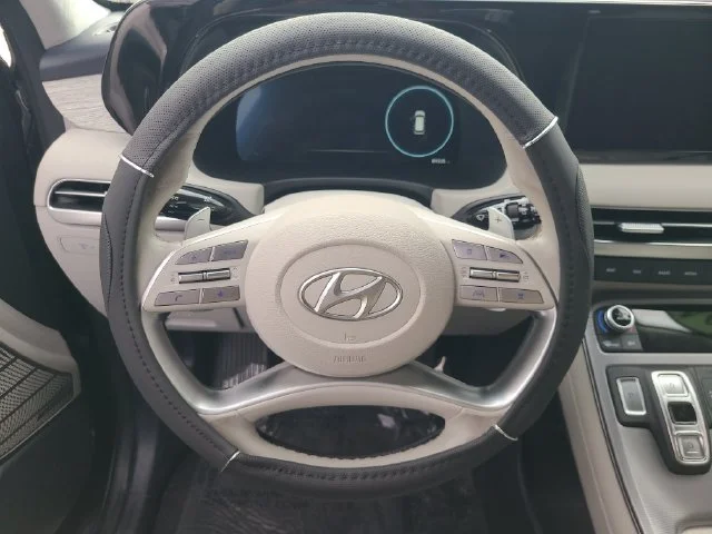 Used 2024 Gray Hyundai Calligraphy image 25