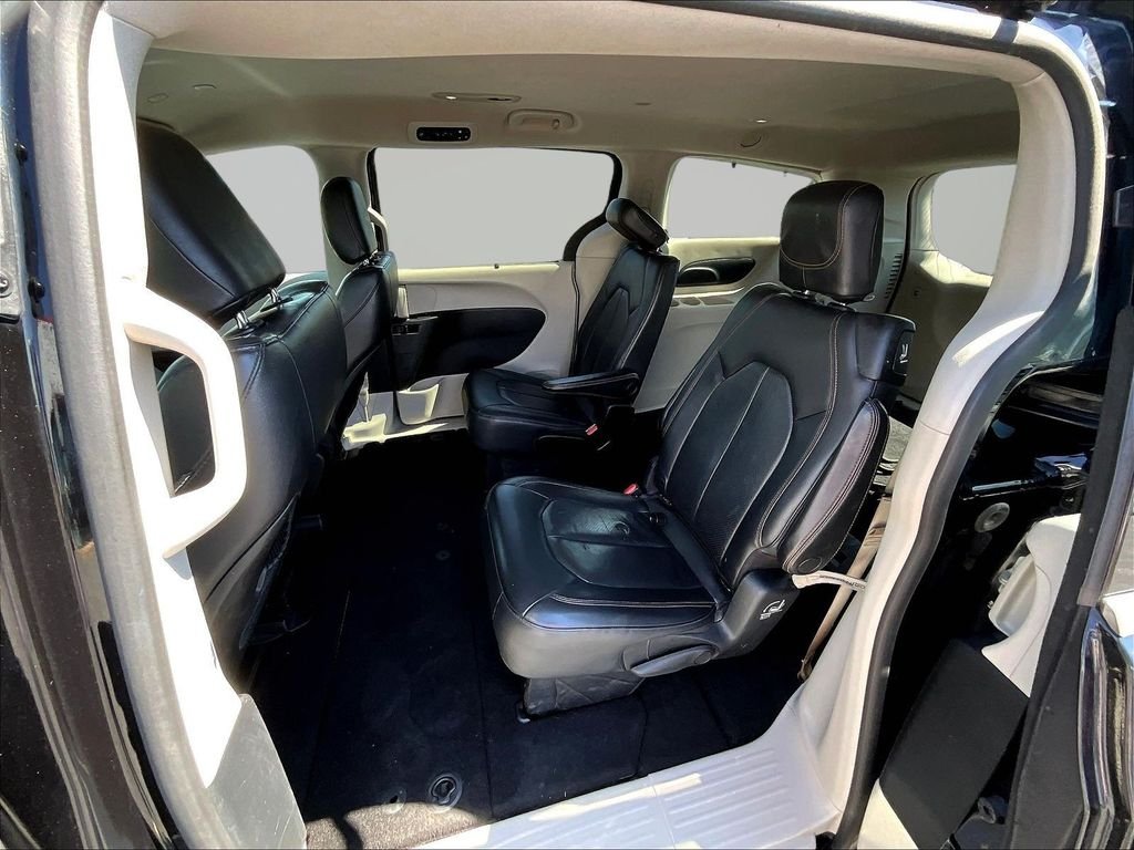 Used 2020 Black Chrysler Touring L image 26