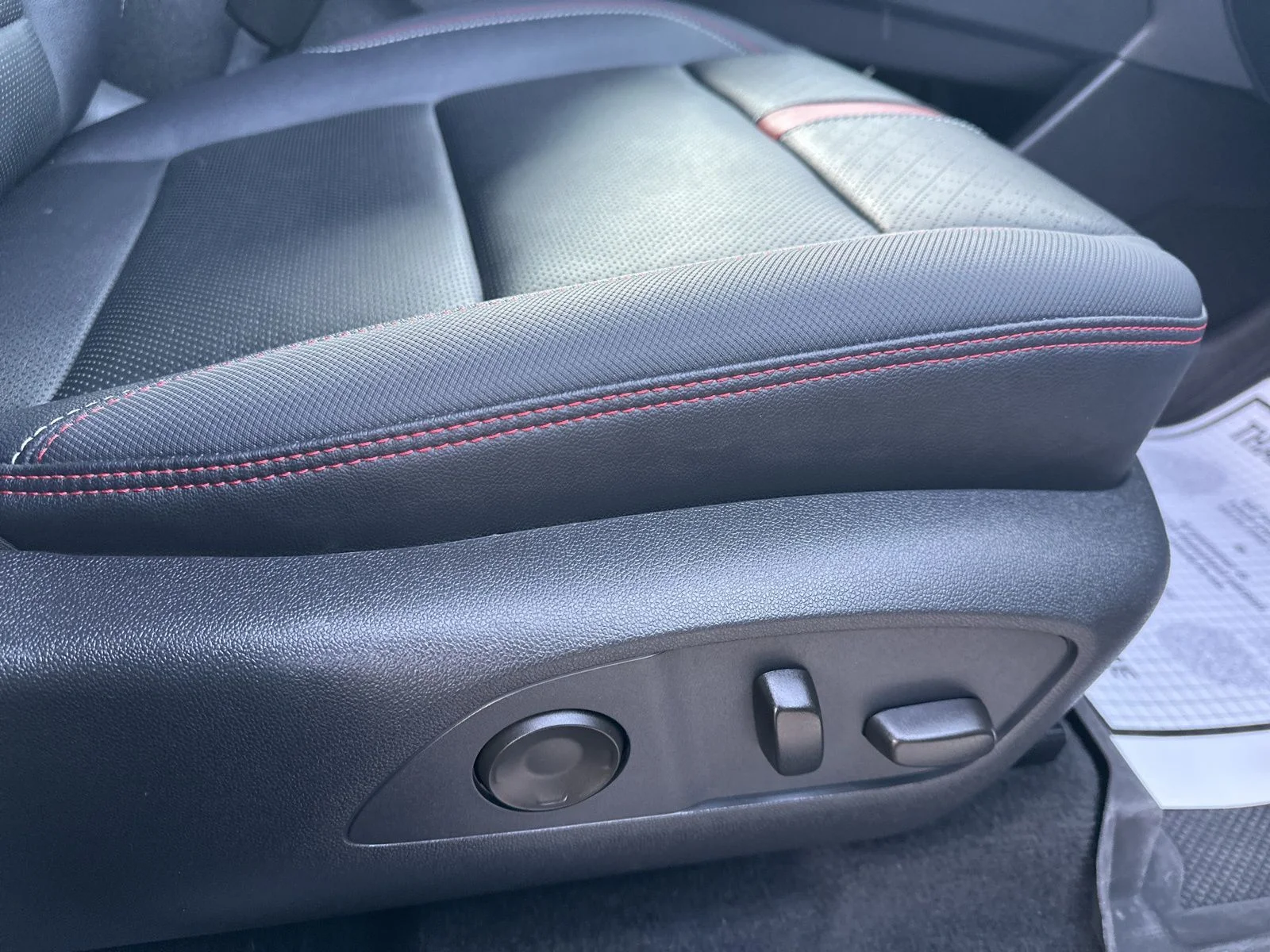 Used 2024 Gray Chevrolet RS image 43