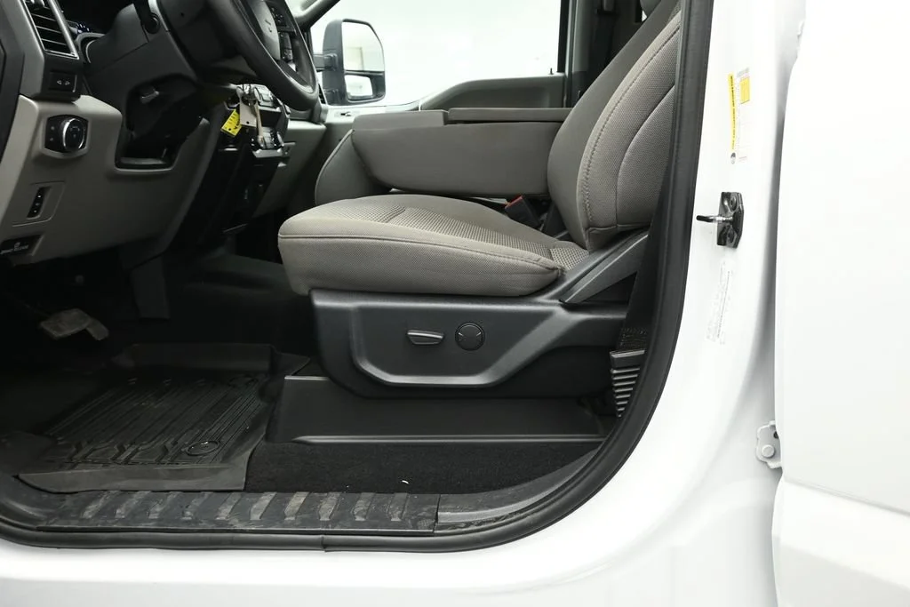 Certified Used 2020 White Ford XLT image 9