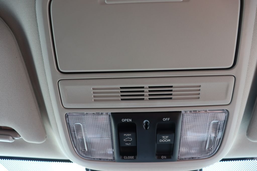 Used 2026 Modern Steel Metallic Honda EX-L image 26