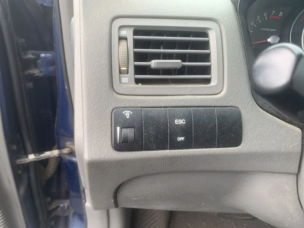 Used 2006 Nautical Blue/Cool Gray Cladding Hyundai GLS image 14