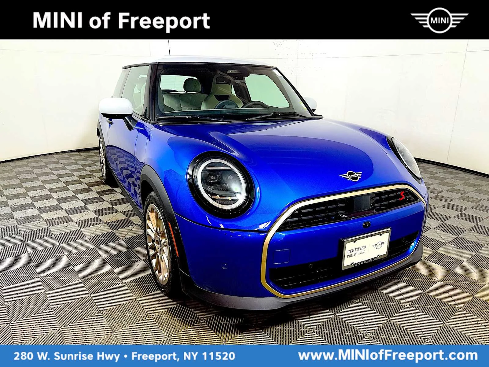 2025 MINI Hardtop Cooper S's photo