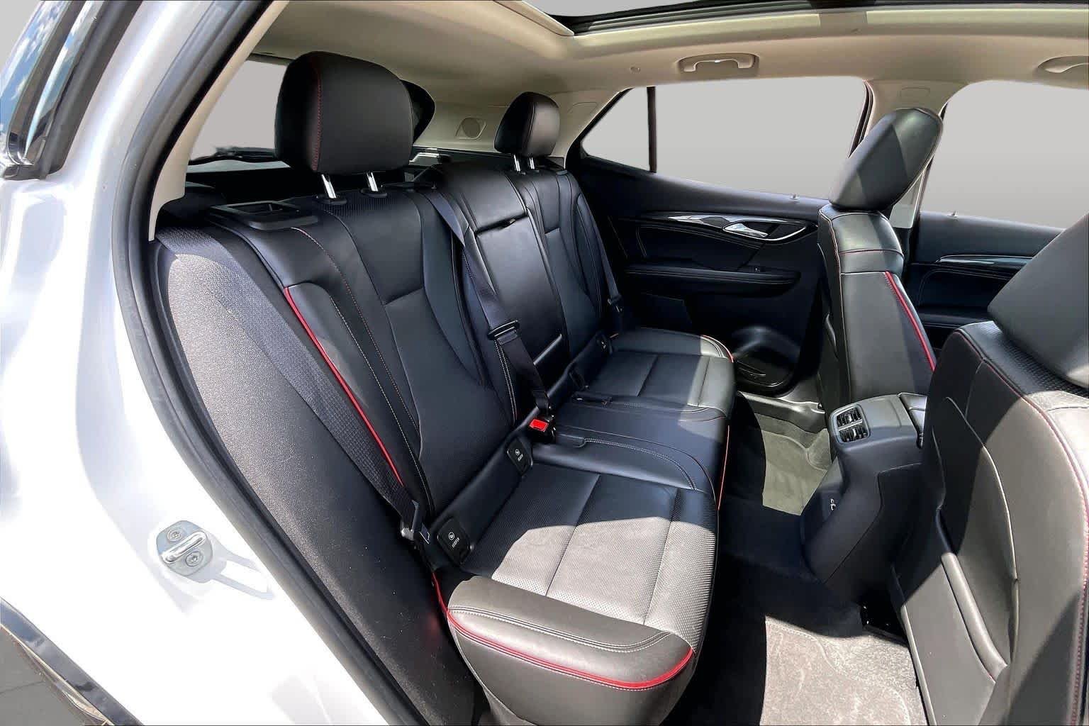 Used 2023 White Frost Tricoat Buick Essence image 40