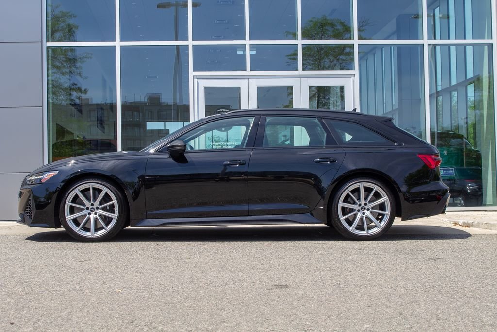 Used 2024 Mythos Black Metallic Audi 4.0T image 7