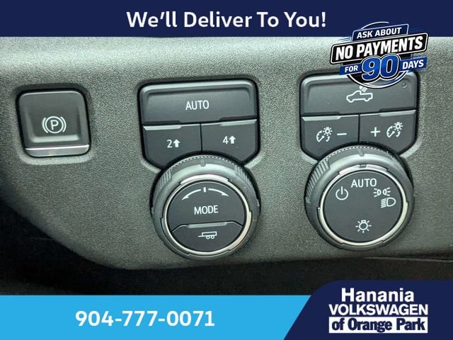 Used 2023 Gray Chevrolet LT image 26