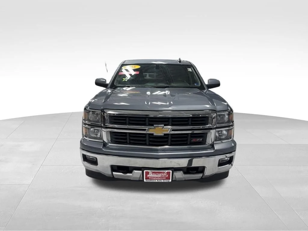 Used 2015 Gray Chevrolet LT image 9
