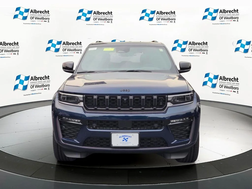 New 2026 Fathom Blue Pearl-Coat Exterior Paint Jeep Limited Reserve image 8