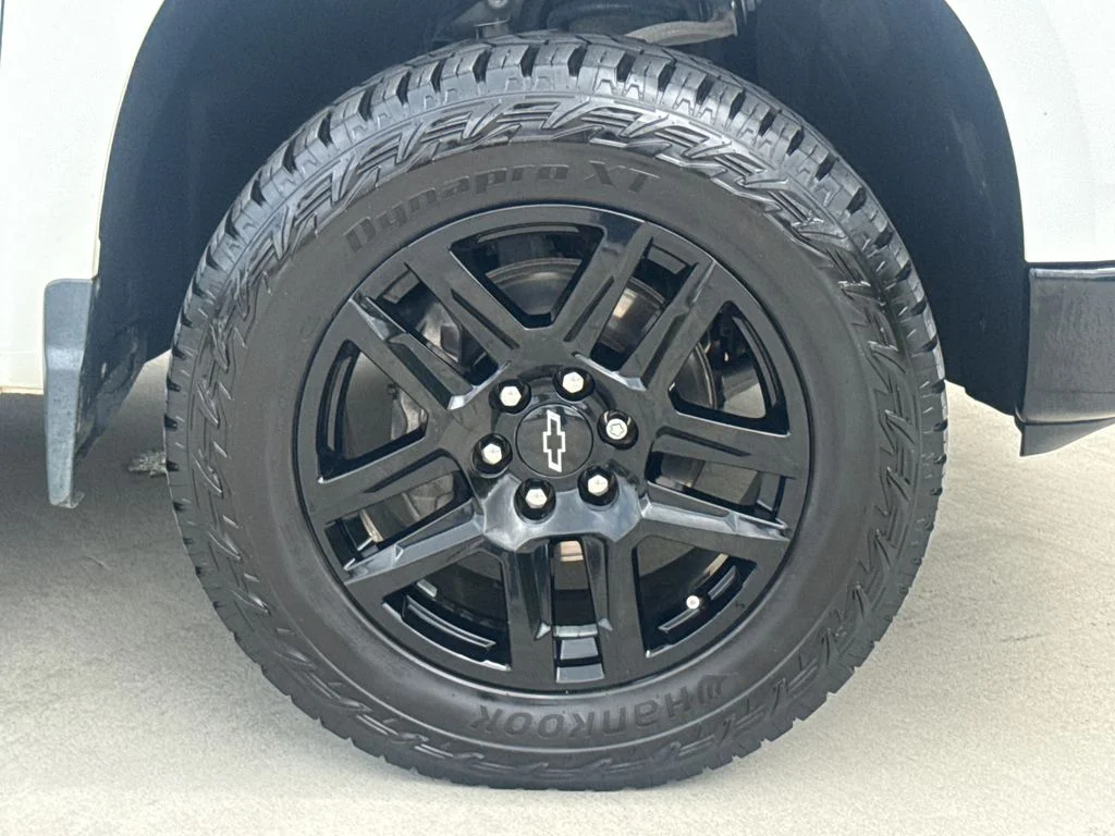 Used 2022 Summit White Chevrolet LT Trail Boss image 11