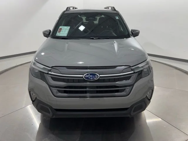 Used 2025 Beige Subaru Limited image 8