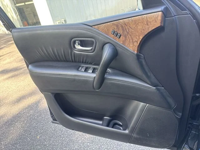 Used 2024 Blue Nissan SL image 28