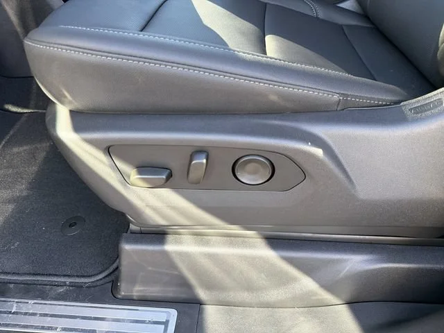 New 2026 Onyx Black GMC SLT image 22