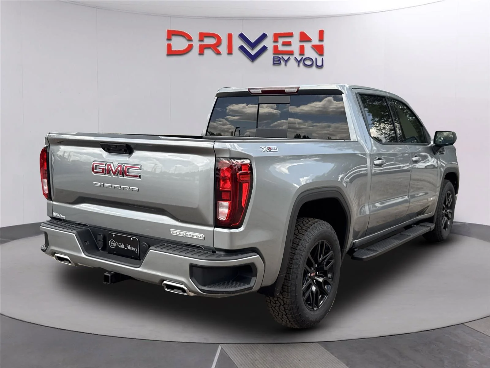 New 2026 Sterling Metallic GMC Elevation image 4