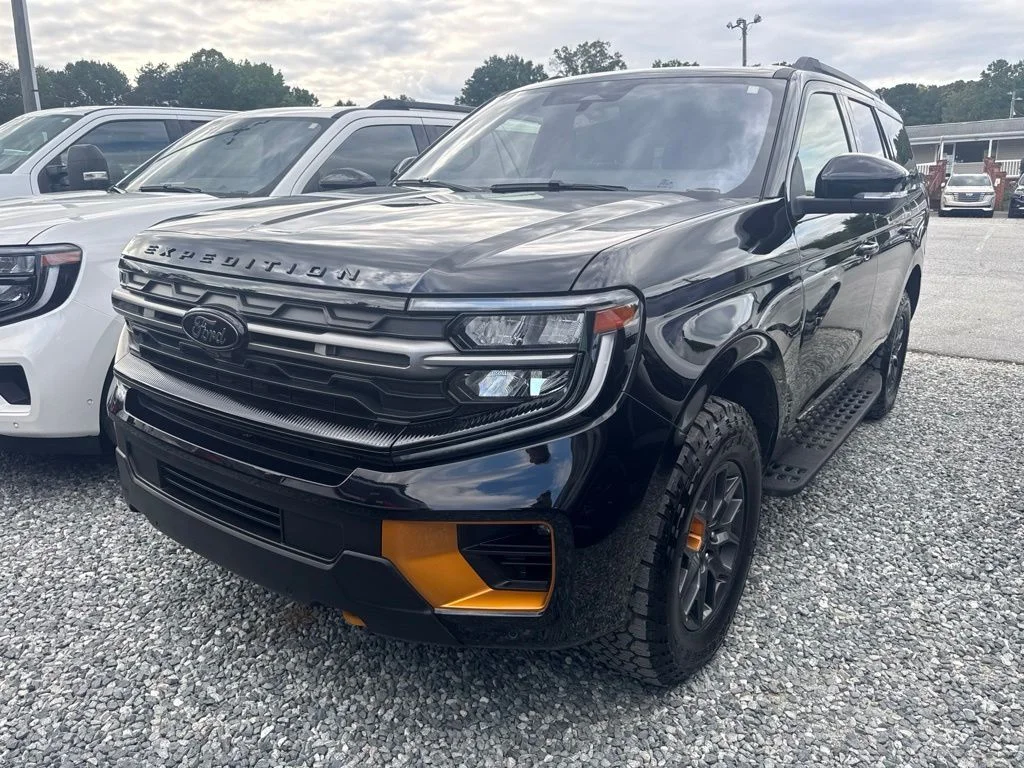 Used 2025 Black Ford Tremor image 1