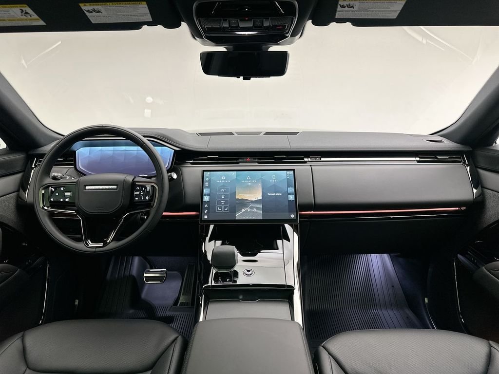 New 2026 Carpathian Grey Land Rover Dynamic SE image 8