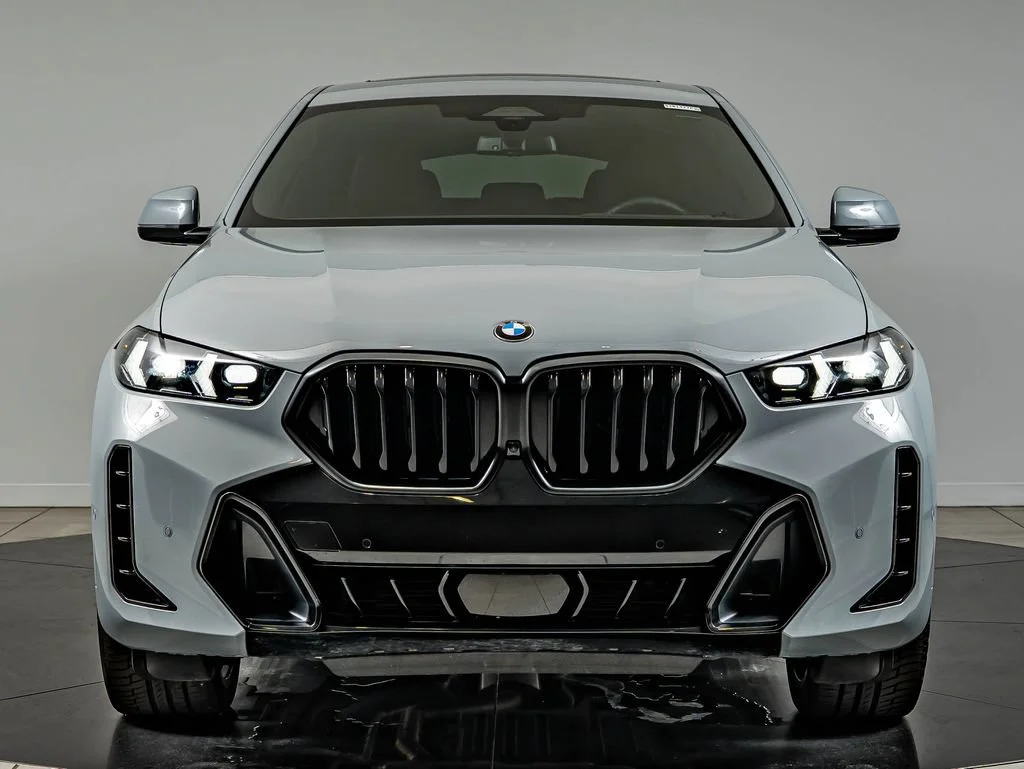Used 2026 Brooklyn Grey Metallic BMW xDrive40i image 2