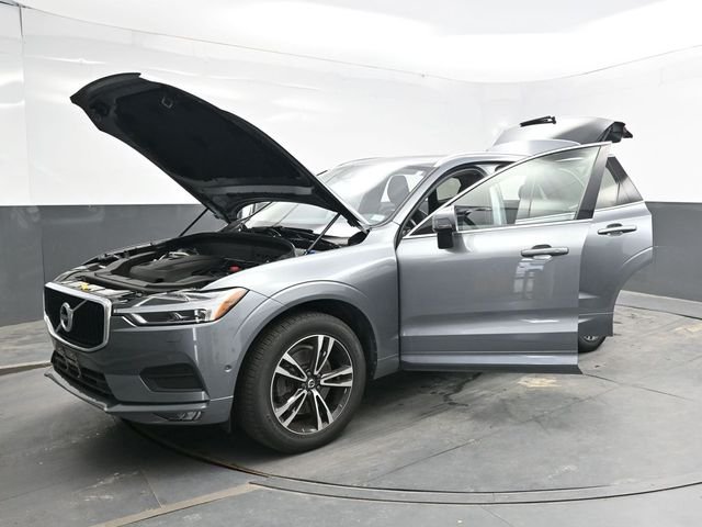 Used 2019 Gray Volvo T6 Momentum image 53