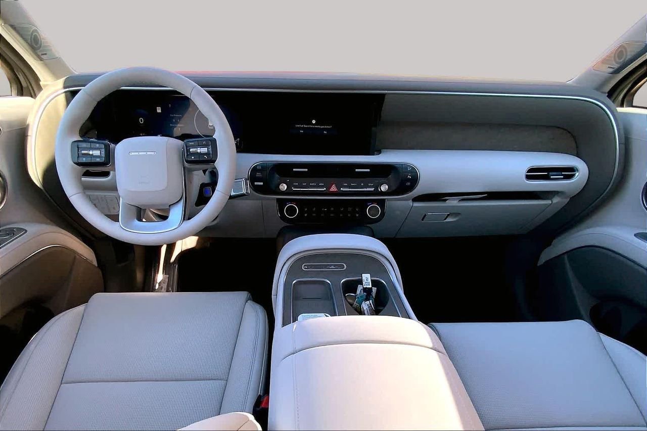 New 2026 Ecotronic Gray Pearl Hyundai Limited AWD image 5