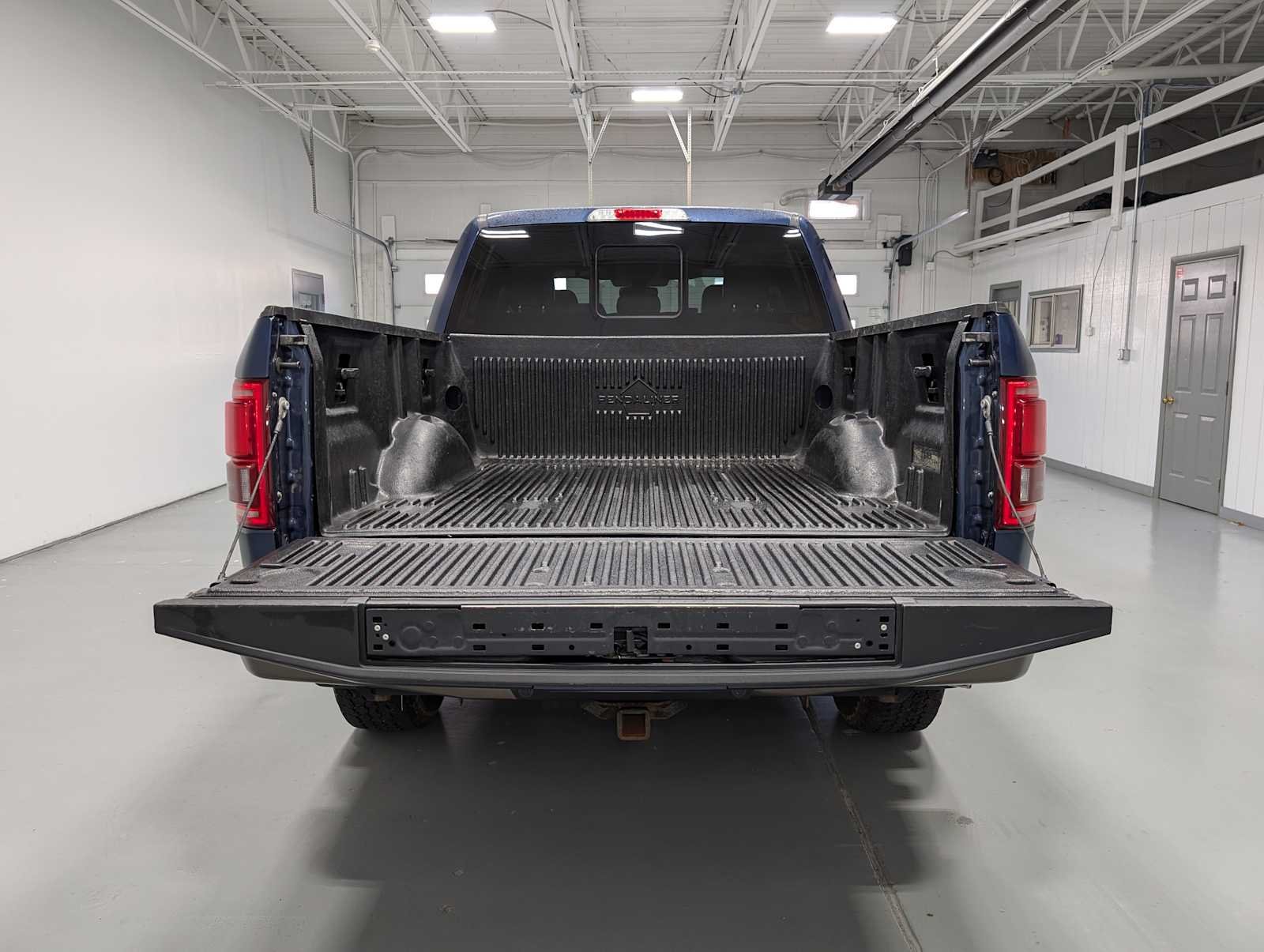 Used 2016 Caribou Metallic Ford Lariat image 41