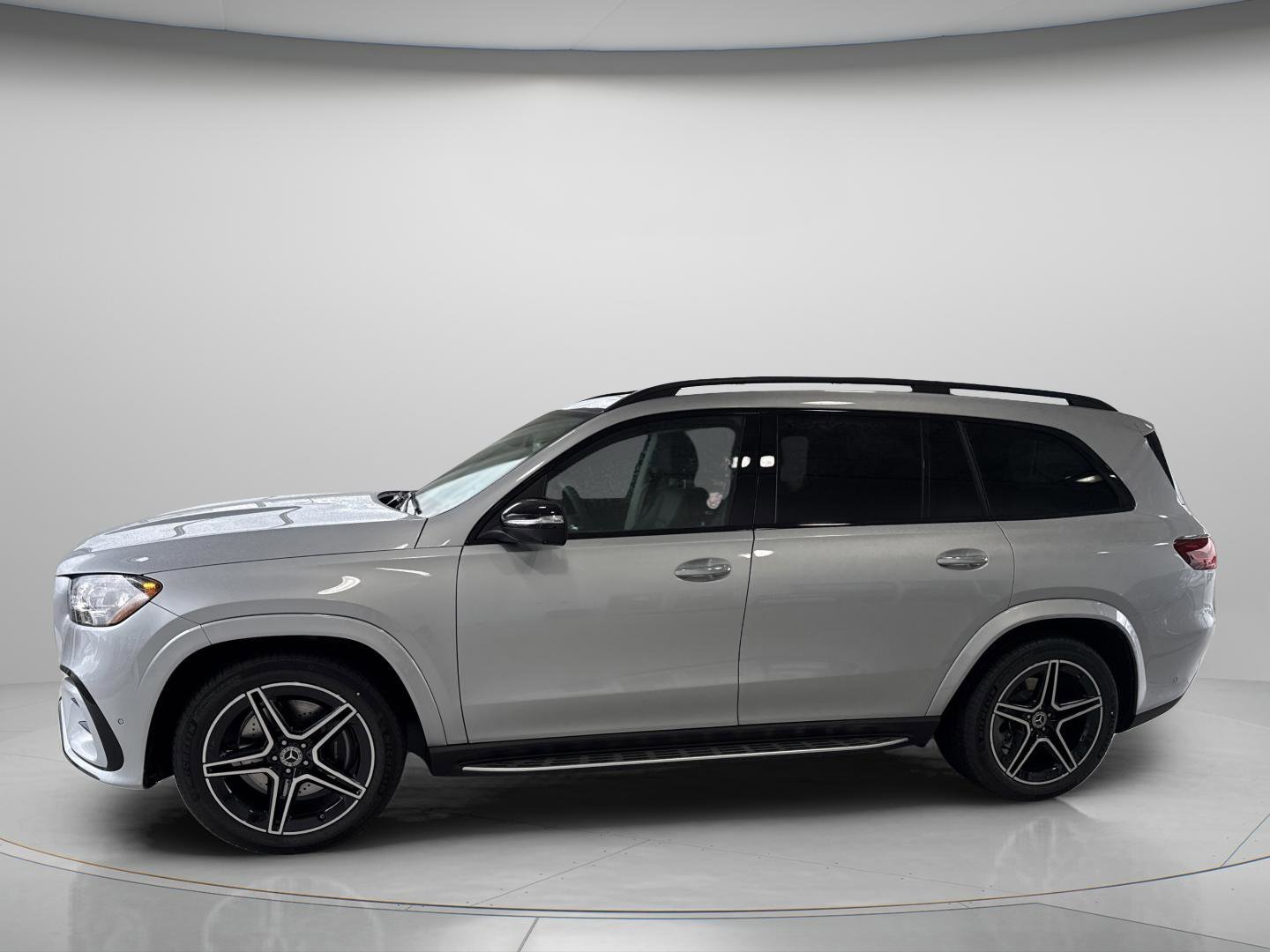 New 2026 Cirrus Silver Metallic Mercedes-Benz GLS 450 image 2