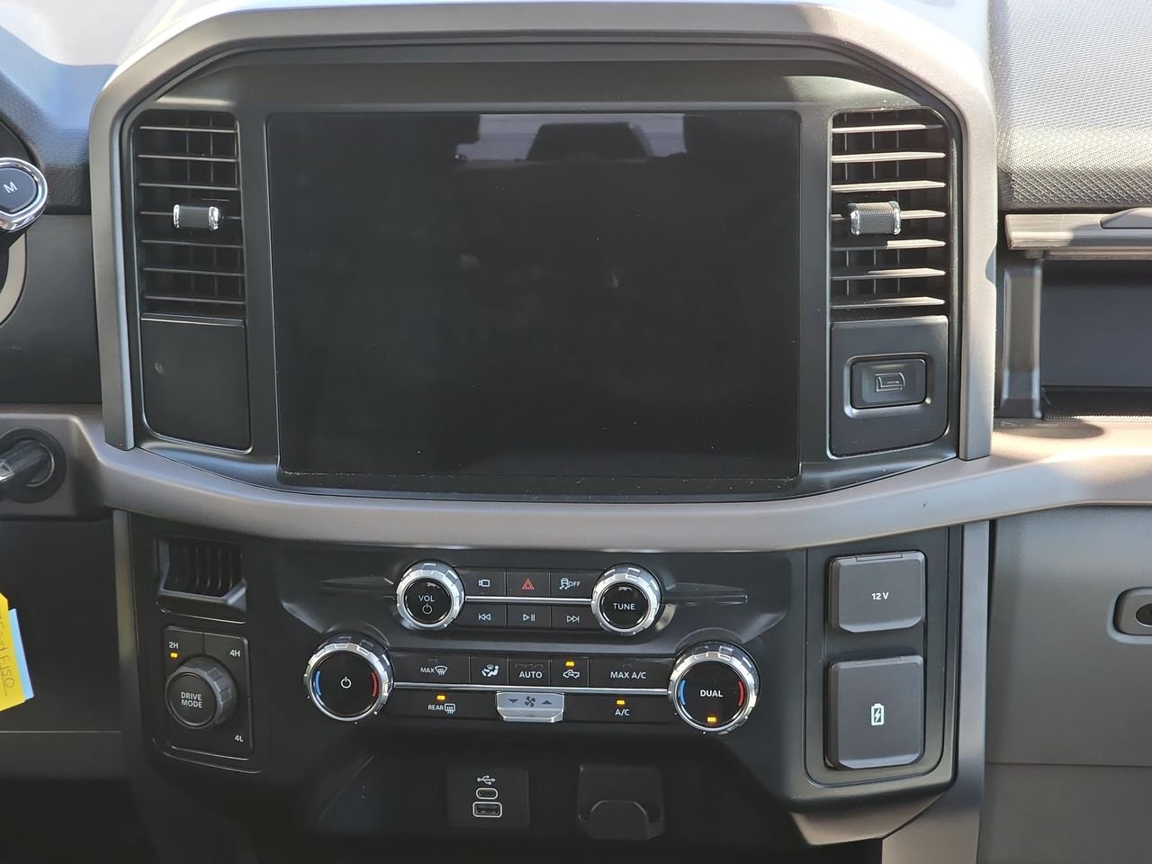 Used 2025  Ford XLT image 17