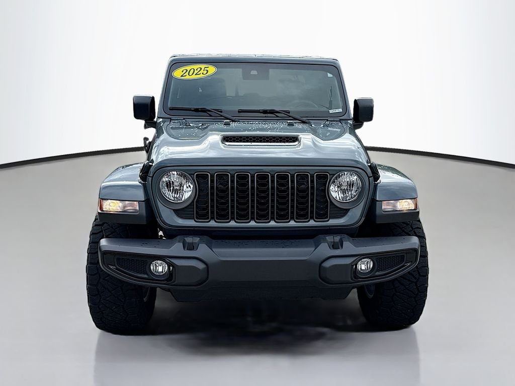Used 2025 Anvil Clearcoat Jeep Sport S image 2