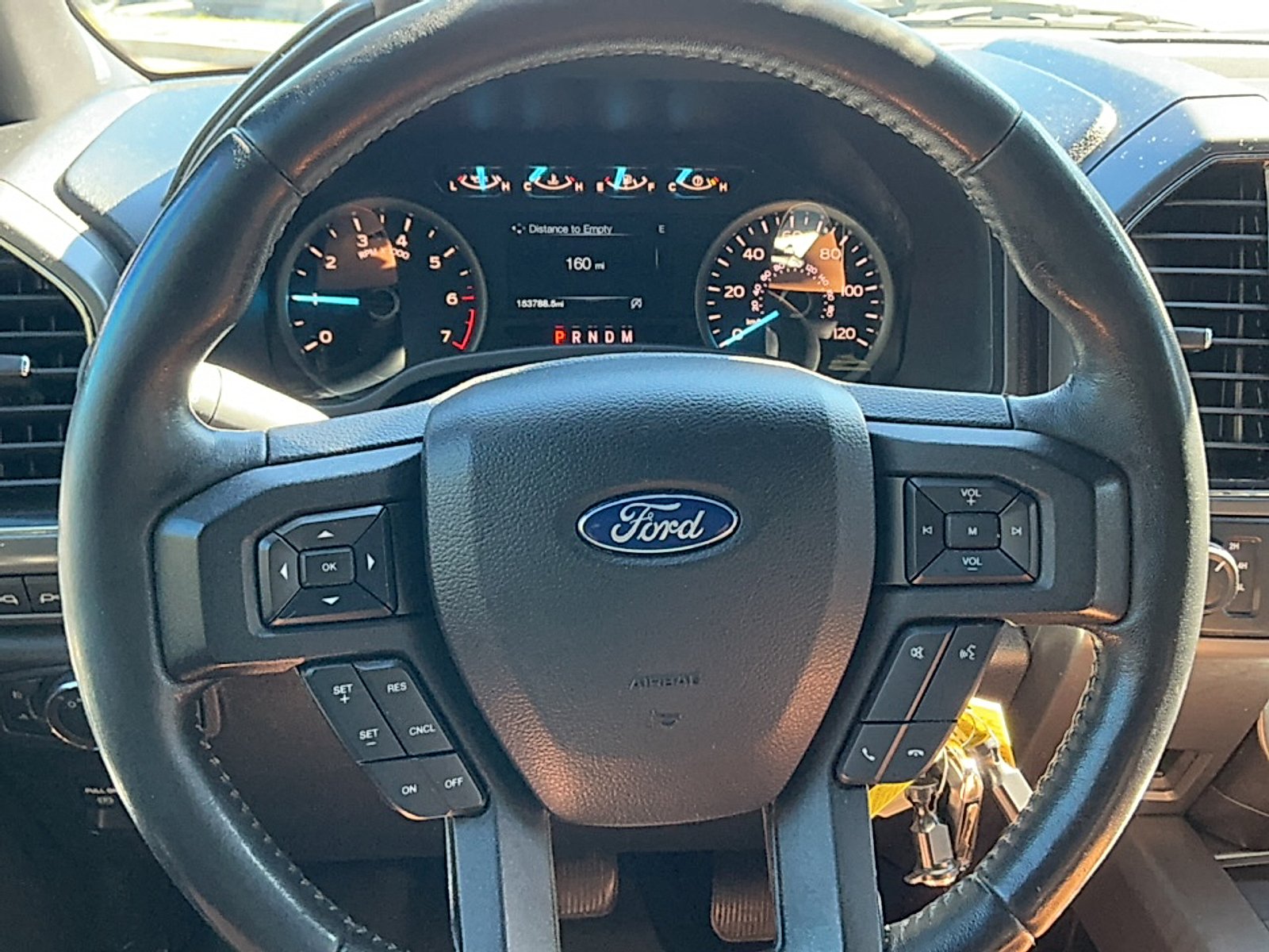 Used 2018 Magnetic Metallic Ford XLT image 14